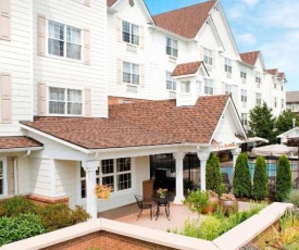 Sonesta Simply Suites Seattle Renton