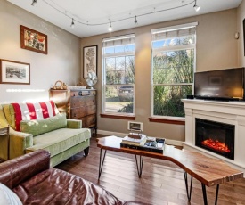 Artsy Cottage on Capitol Hill