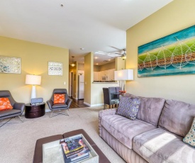 Belltown Court Condo - Indoor Pool & Rooftop Deck condo