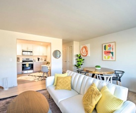 Chic and Colorful Retreat 4 Mi to Dtwn Seattle