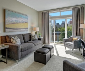 City / Water View Oasis + Pool & Gym in Heart of Seattle