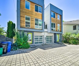 Modern Seattle Townhome with Rooftop Deck!