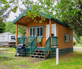 Long Beach Camping Resort Studio Cabin 4