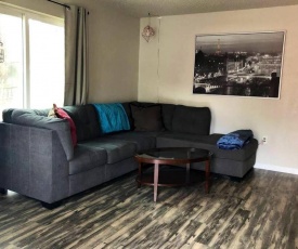 Beautiful Finch Arboretum 2 Bedroom House