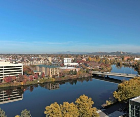 DoubleTree by Hilton Spokane City Center