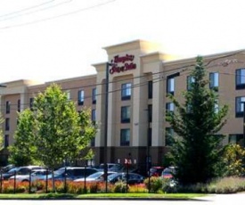 Hampton Inn & Suites Tacoma-Mall