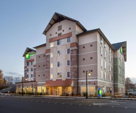 Holiday Inn Express & Suites - Seattle South - Tukwila, an IHG Hotel
