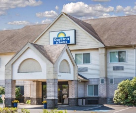 Days Inn & Suites by Wyndham Vancouver
