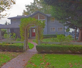 Four Stone Beach House