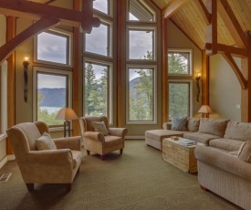 Cascadia Tree House