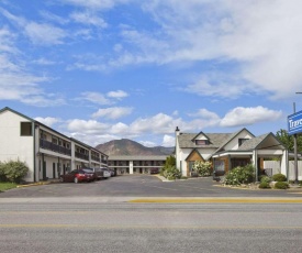 Travelodge by Wyndham Wenatchee