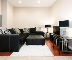 Enjoy our Spacious 7th Floor 3BDRM 2Bath in Center City East Philadelphia near Everything!