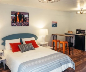 LOGE Westport