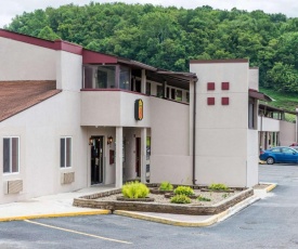 Super 8 by Wyndham Bridgeport/Clarksburg Area