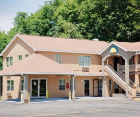 Days Inn by Wyndham Fairmont