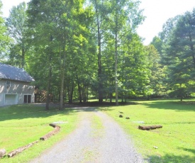 Trail's End River Retreat