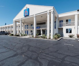 Motel 6-Martinsburg, WV