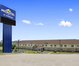 Microtel Inn & Suites By Wyndham Mineral Wells/Parkersburg