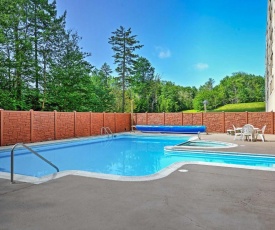 Snowshoe Condo with Mtn View and Pool and Hot Tub Access