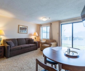 Stroll to Slopes, Village Area, Ski in-out MtLodge 117