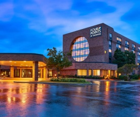 Four Points by Sheraton Milwaukee North Shore
