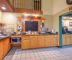 AmericInn by Wyndham Chippewa Falls