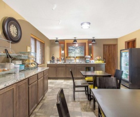 AmericInn by Wyndham Delafield