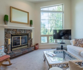 New Listing! Tri-level Townhome with Hot Tub Access and 2 Car Garage