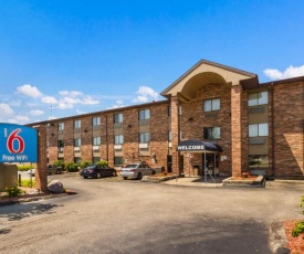 Motel 6-Milwaukee, WI - Glendale