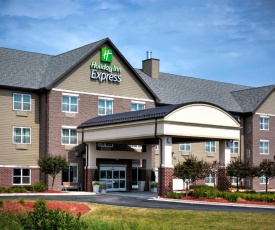 Holiday Inn Express & Suites - Green Bay East, an IHG Hotel