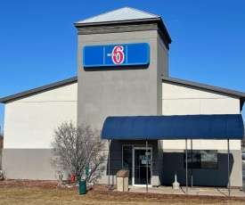 Motel 6-Green Bay, WI - Lambeau