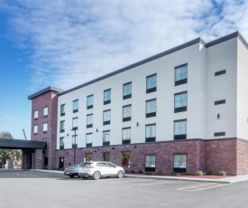 Cobblestone Hotel & Suites - Janesville