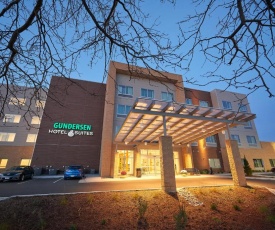 Gundersen Hotel & Suites