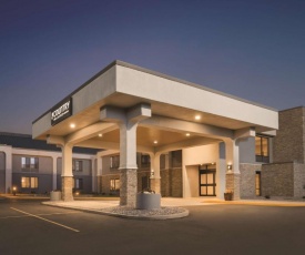 Country Inn & Suites by Radisson, La Crosse, WI