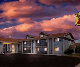 Super 8 by Wyndham La Crosse