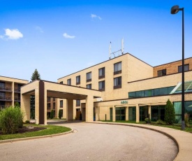 Best Western East Towne Suites