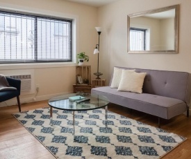 1 BR Apt Near Marquette University by Frontdesk