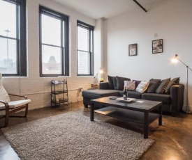 Historic 3rd Ward Loft by Frontdesk