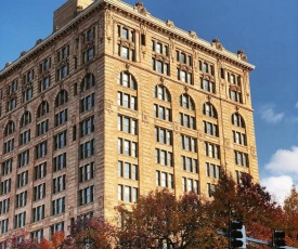 Abode Pittsburgh - Downtown Convention Center