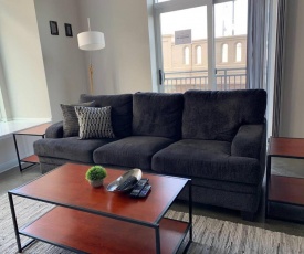 Upscale Riverfront 2BR Apt