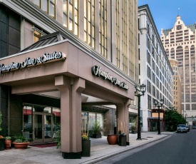 Hampton Inn & Suites Milwaukee Downtown
