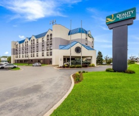 Quality Suites Milwaukee Airport