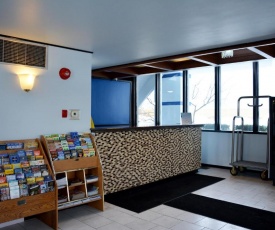 Travelodge by Wyndham Milwaukee