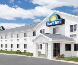 Days Inn by Wyndham Neenah