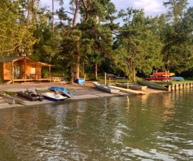 Waterfront Cabin #1 on Lake Livingston, Texas