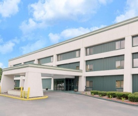 Baymont by Wyndham La Crosse/Onalaska