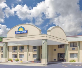 Days Inn by Wyndham Portage