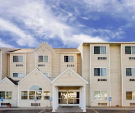 Microtel Inn & Suites by Wyndham Prairie du Chien