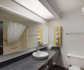 Motel 6-Rothschild, WI