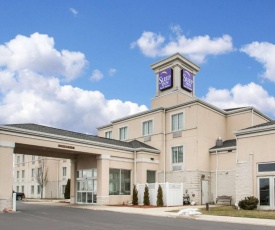 Sleep Inn & Suites Sheboygan I-43